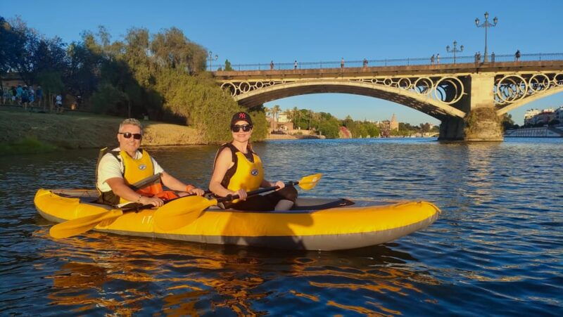 private-kayak-tour-historic-seville-triana-and-cartuja