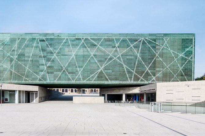 private-museum-tour-and-lunch-at-the-central-market