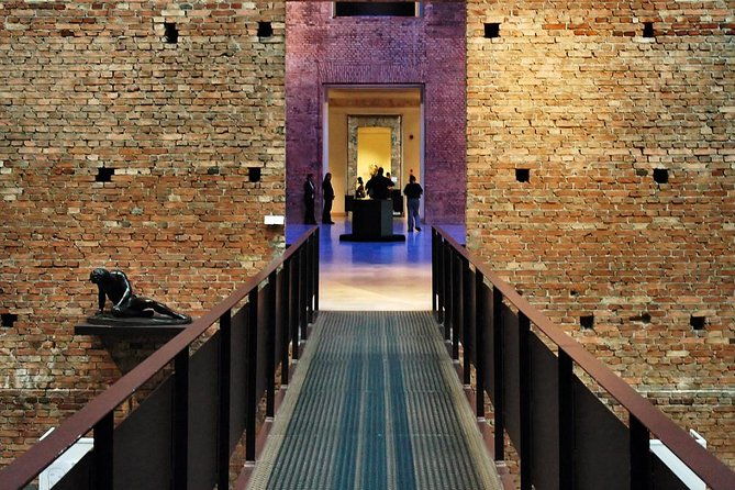 private-museums-personalized-tour-experience