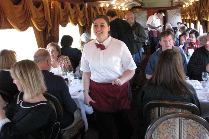 private-napa-wine-train-glamorous-dining-experience-from-san-francisco