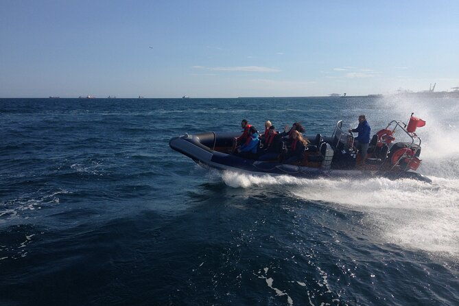 private-one-hour-powerboat-trip-with-lots-of-high-speed-fun