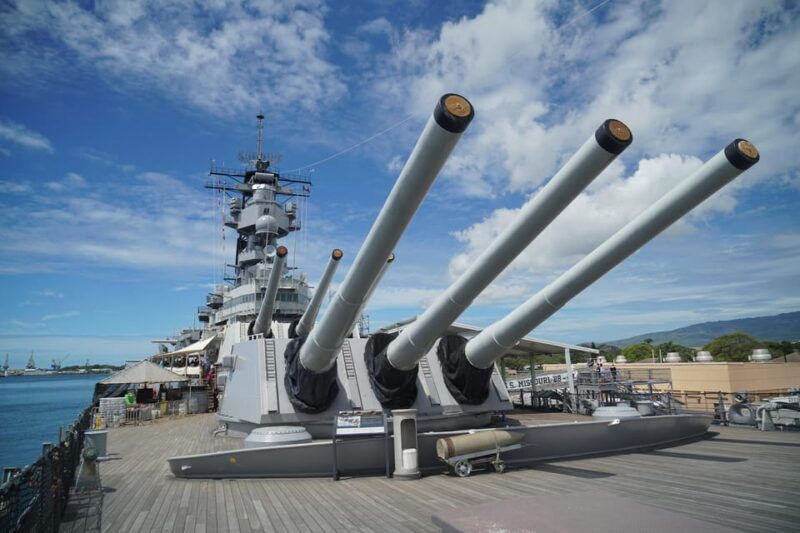 private-pearl-harbor-uss-arizona-and-uss-missouri-4