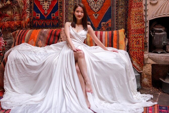 private-photo-shoot-with-flying-dress-in-cappadocia