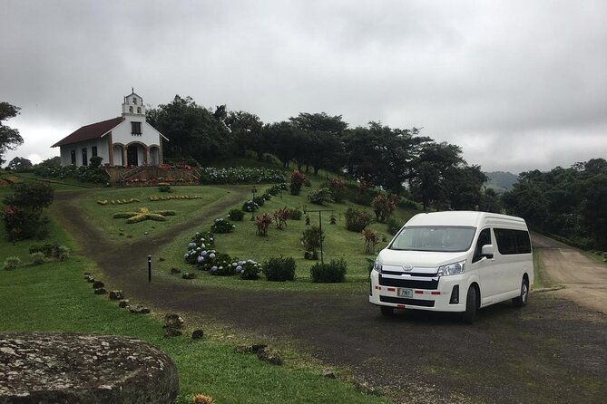 private-shuttle-from-san-jose-airport-to-marriot-los-suenos-villa-caletas-jaco