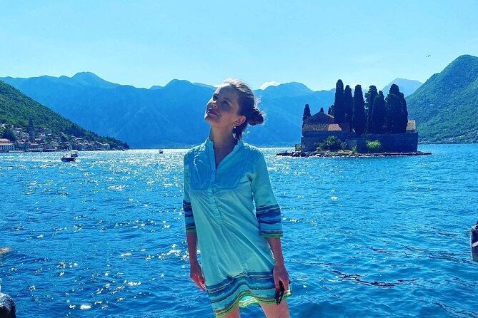 private-speedboat-tour-to-lady-of-the-rocks-and-perast-old-town