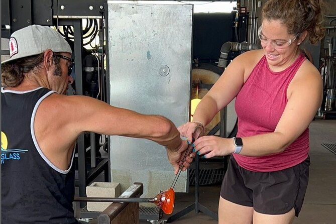 private-three-piece-glassblowing-lesson-for-up-to-6-people