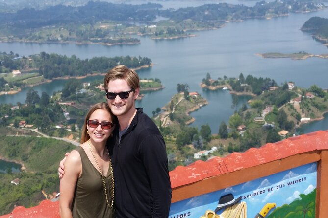 private-tour-colourful-guatape-and-the-penol-boulder-from-medellin