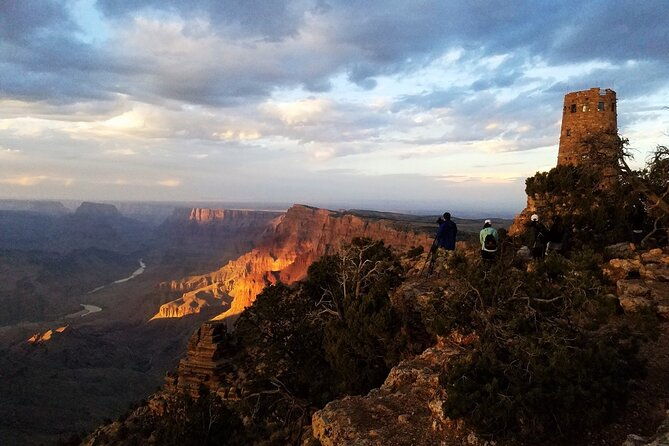 private-tour-grand-canyon-sunset-and-ancient-ruins-with-dinner