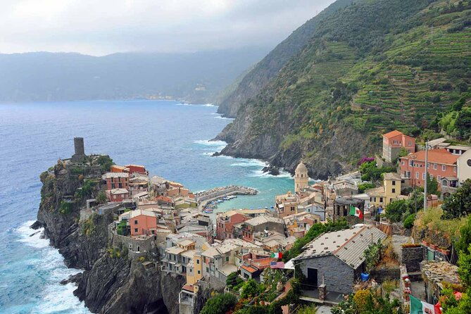private-tour-of-cinque-terres-wine-tasting-with-a-local