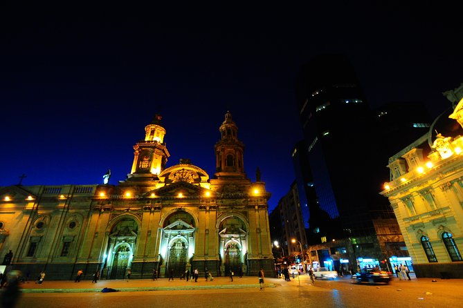 private-tour-santiago-at-night-with-dinner-and-show