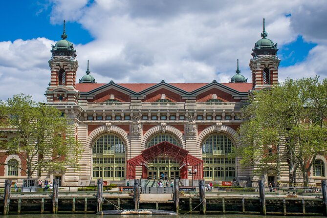 private-tour-statue-of-liberty-and-ellis-island