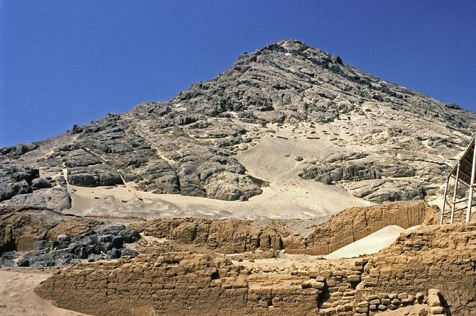 private-tour-temple-of-the-moon-tour-and-site-museum-from-trujillo