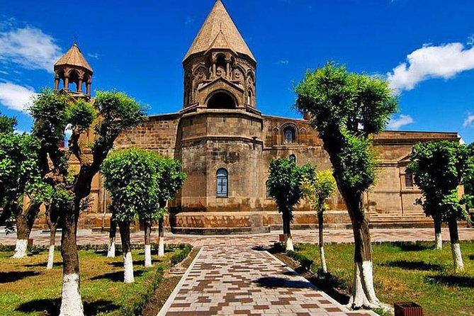 private-tour-to-echmiadzin-and-zvartnots