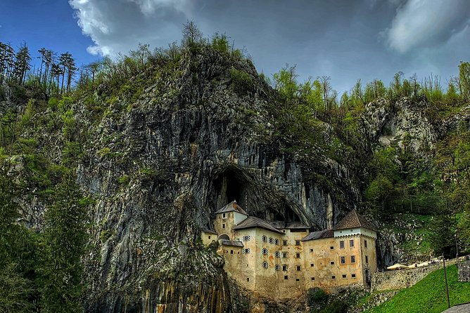 private-tour-to-ljubljana-postojna-cave-predjama-castle-from-zagreb