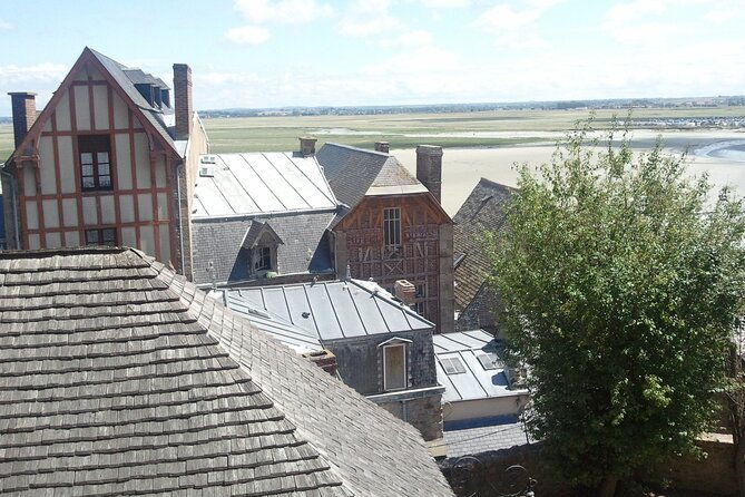 private-tour-to-mont-saint-michel-with-tickets-to-abbey