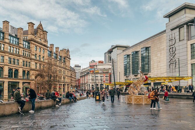 private-tour-with-a-local-guide-in-manchester