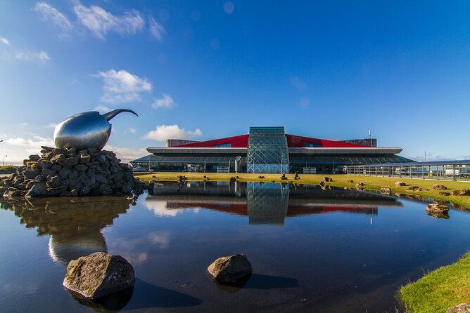 private-transfer-from-keflavik-airport-to-reykjavik