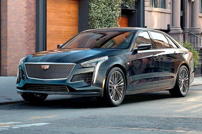 private-transfer-from-phoenix-to-sky-harbor-airport-phx-in-business-car