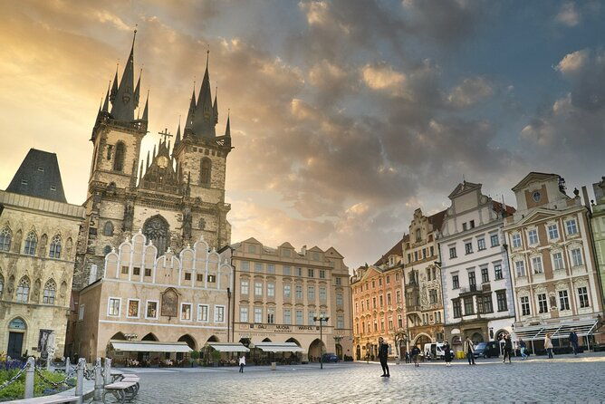 private-transfer-from-vilshofen-to-prague-with-stop-in-c-krumlov-or-hluboka