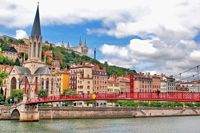private-transfer-lyon-airport-lys-to-lyon-city-in-luxury-van