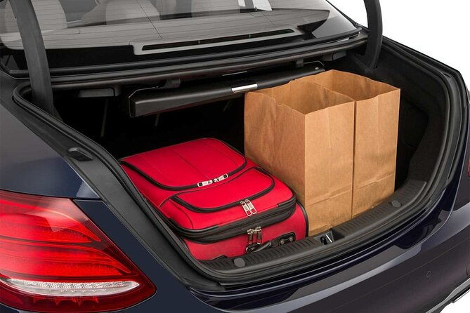 private-transfer-waikiki-to-honolulu-airport-hnl-by-sedan