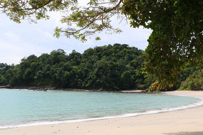 private-transportation-from-manuel-antonio-to-liberia-airport