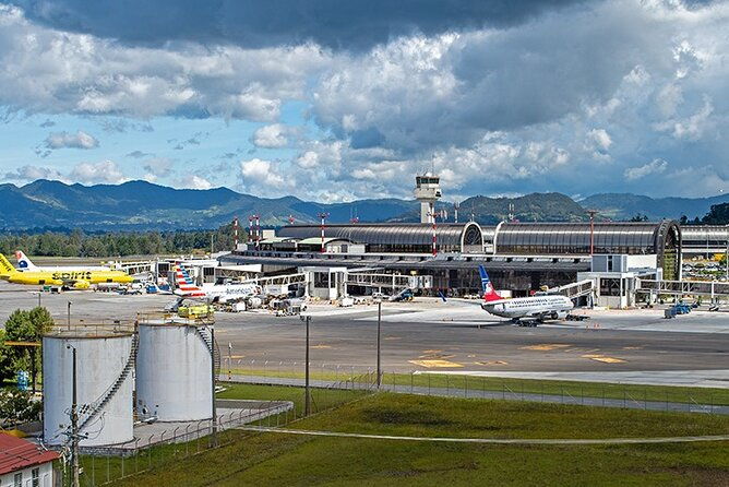 private-transportation-jmc-airport-medellin-jmc-airport