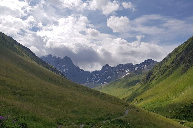 private-two-days-one-night-tour-to-kazbegi-and-juta-with-hikes-via-mtskheta