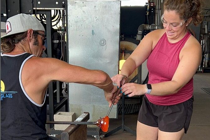 private-two-piece-glassblowing-lesson-for-up-to-4-people