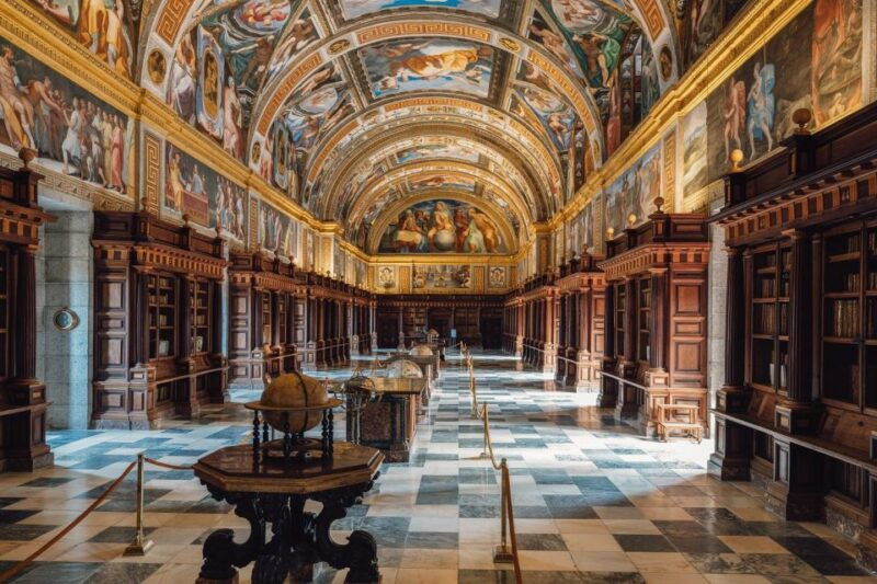 private-vip-visit-el-escorial-palace-monastery-and-gardens