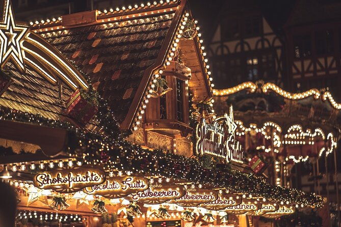 private-xmas-market-hopping-with-wine-tasting-and-gondola-ride
