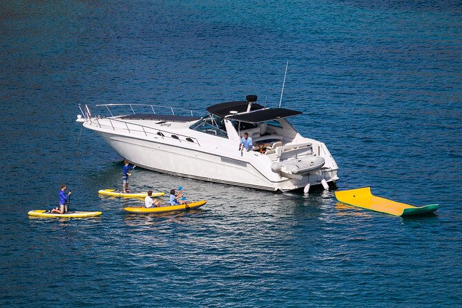 private-yacht-charter-in-costa-rica