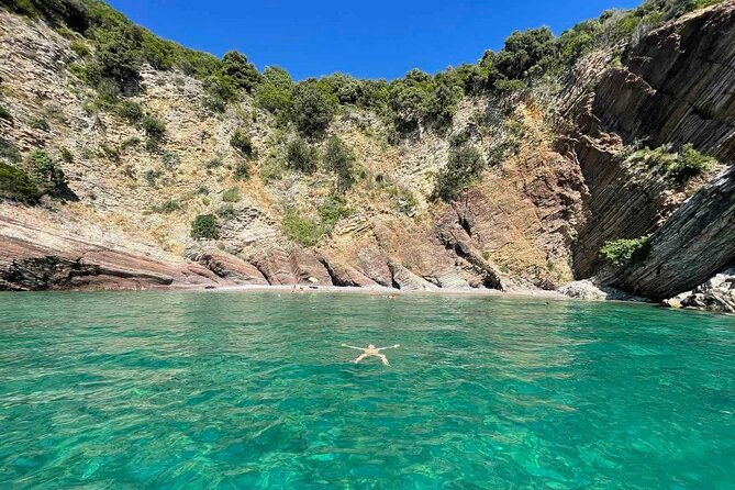 rent-a-boat-in-marina-bar-montenegro
