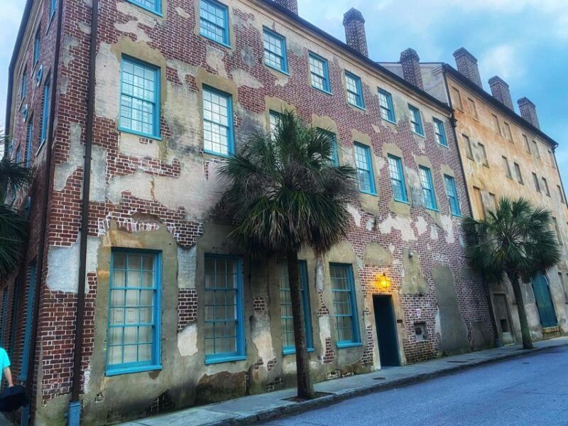 rev-walks-ghost-tour
