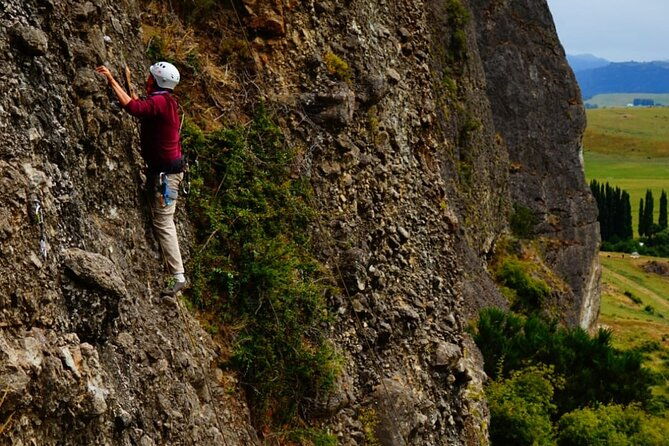 rock-climbing-day-in-coyhaique-chilean-patagonia