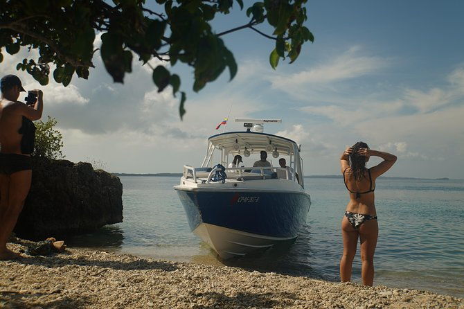 rosario-island-full-day-tour-5-stops-cholon-the-party-island