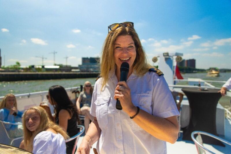 rotterdam-harbor-cruise-with-live-guide