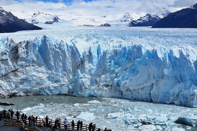 round-trip-ticket-bus-to-perito-moreno-glacier-from-el-calafate