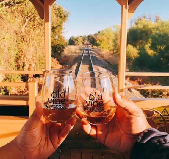 sacramento-old-vine-express-train-ride-with-wine-tasting