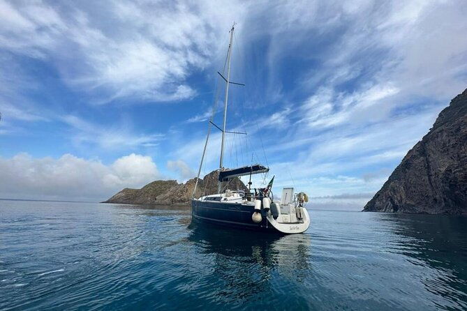 sailing-boat-tour-in-syracuse