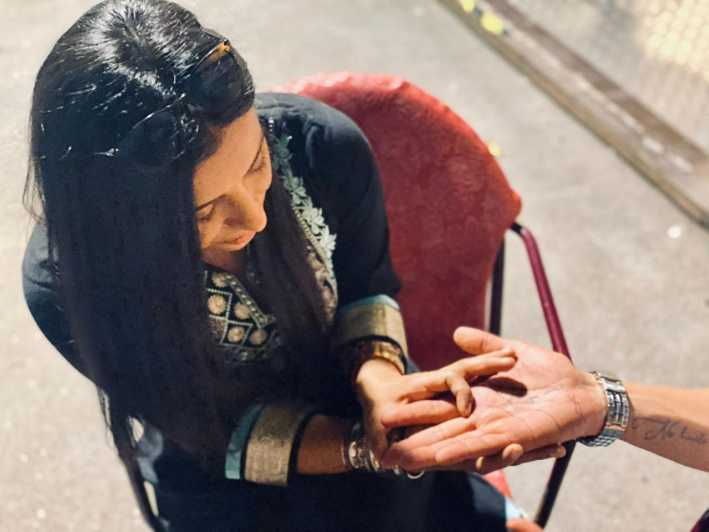 salamanca-palmistry-come-and-discover-your-path-in-your-hands