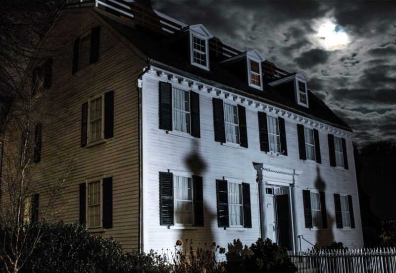 salem-ghosts-witches-warlocks-guided-walking-tour