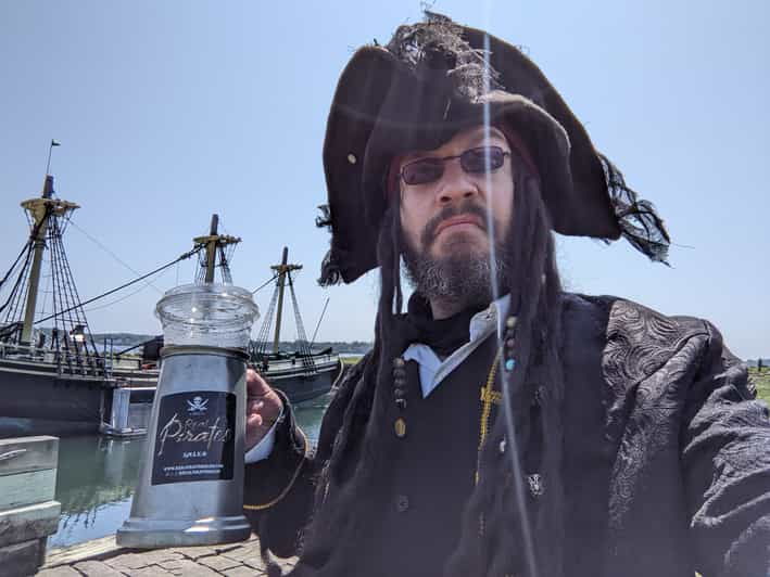 salem-history-of-salem-walking-tour-w-real-pirates-entry