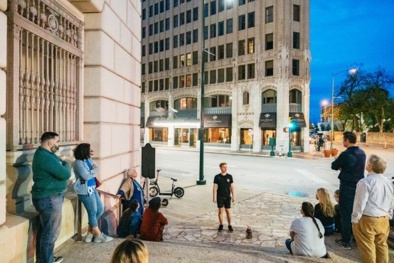 san-antonio-ghosts-and-dark-history-guided-walking-tour