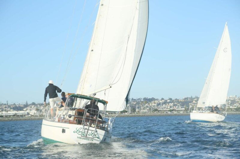 san-diego-private-2-hour-sailing-tour-for-3-6-people