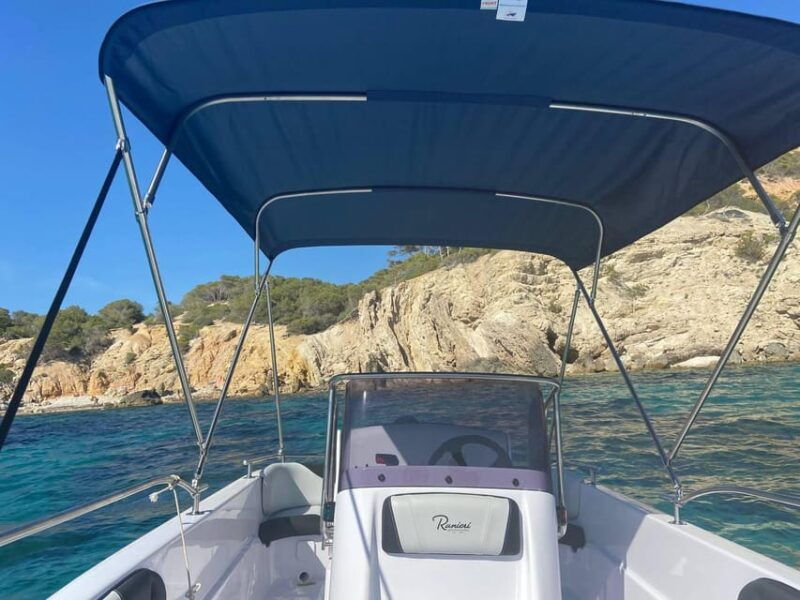 santa-ponsa-private-boat-rental-with-driving-instructions