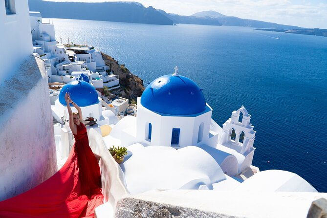 santorini-flying-dress-by-rozali-photography