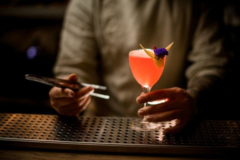 savannah-midnight-in-the-garden-walking-tour-and-pub-crawl