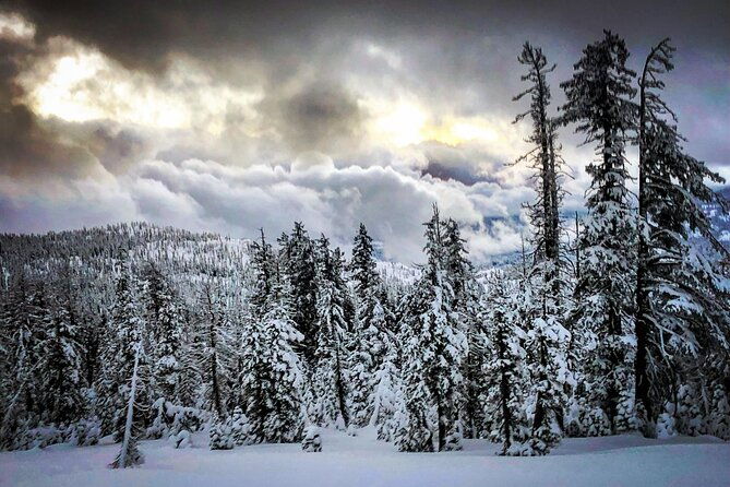 scenic-sunset-snowshoe-tour
