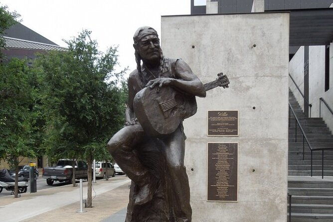 self-guided-austin-scavenger-hunt-birds-bats-bbq-and-bass